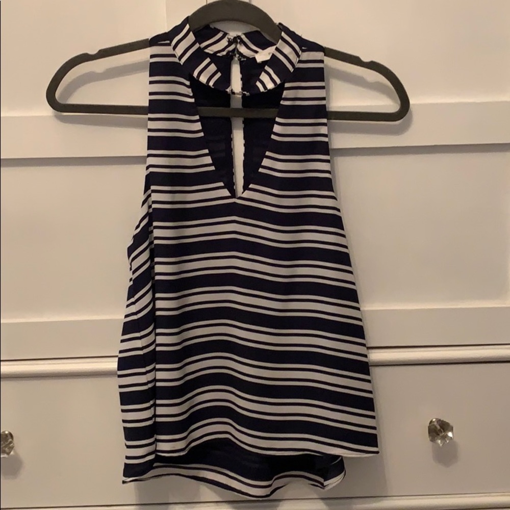 Olivaceous striped key hole shirt